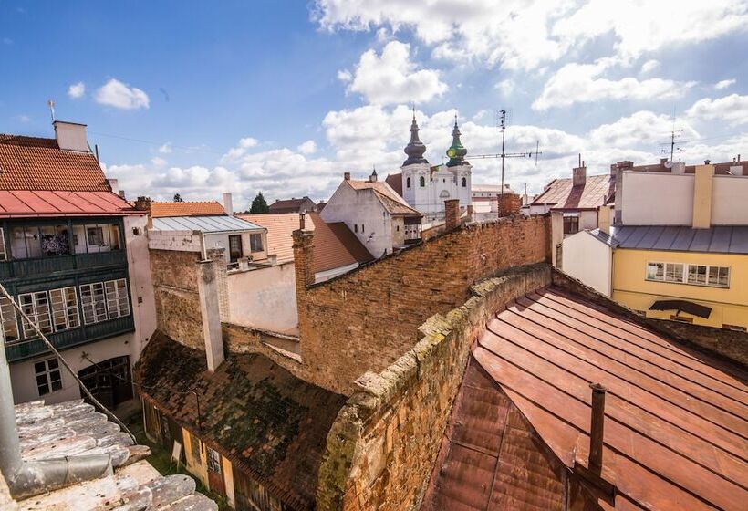 Номер Стандарт, Morava