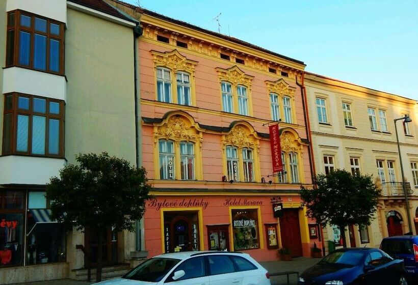 4인용 스탠다드 룸, Morava