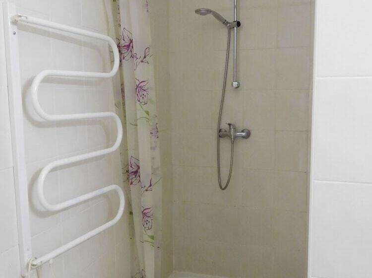 4인용 스탠다드 룸, Morava