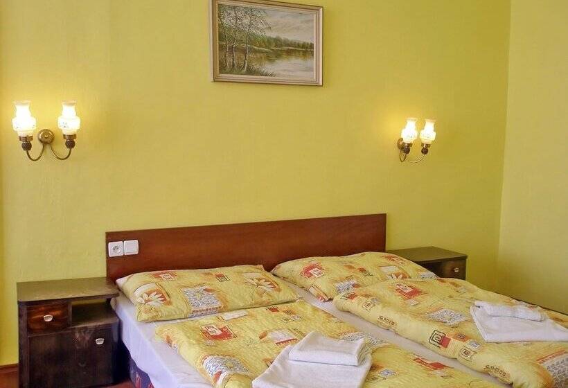 4인용 스탠다드 룸, Morava