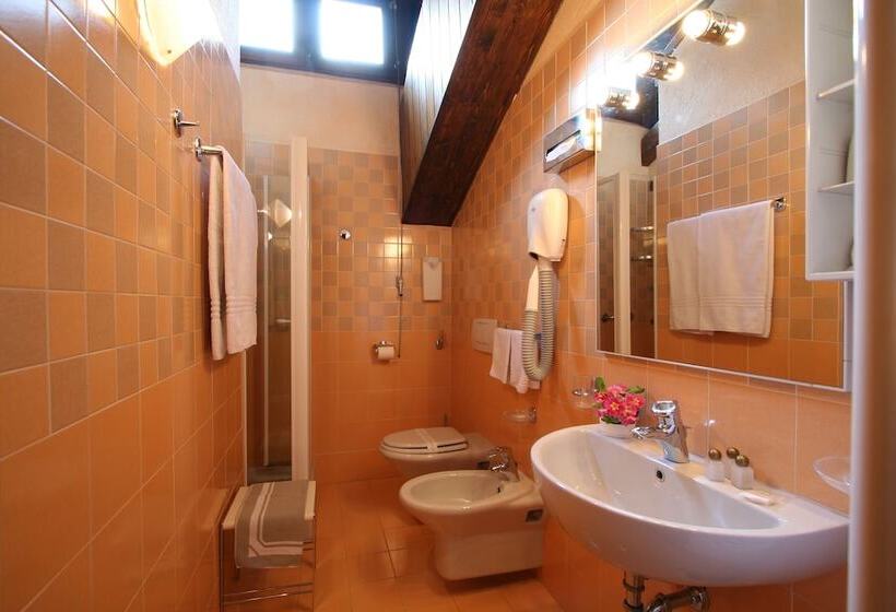 スタンダードルーム, Pilier D Angle & Wellness