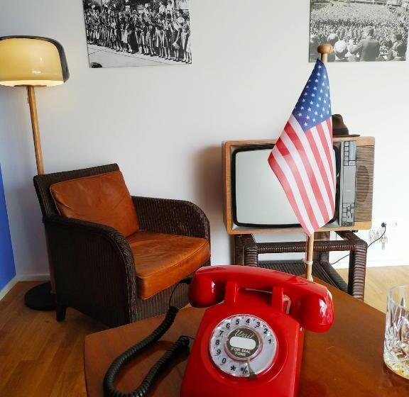 デラックスルーム, Rheinland