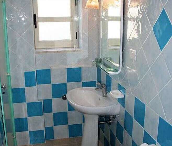 标准三人间, Ristorante La Pergola