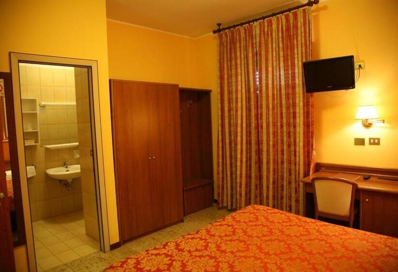 غرفة قياسية, San Pellegrino