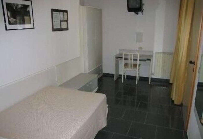 غرفة قياسية فردية, San Pellegrino