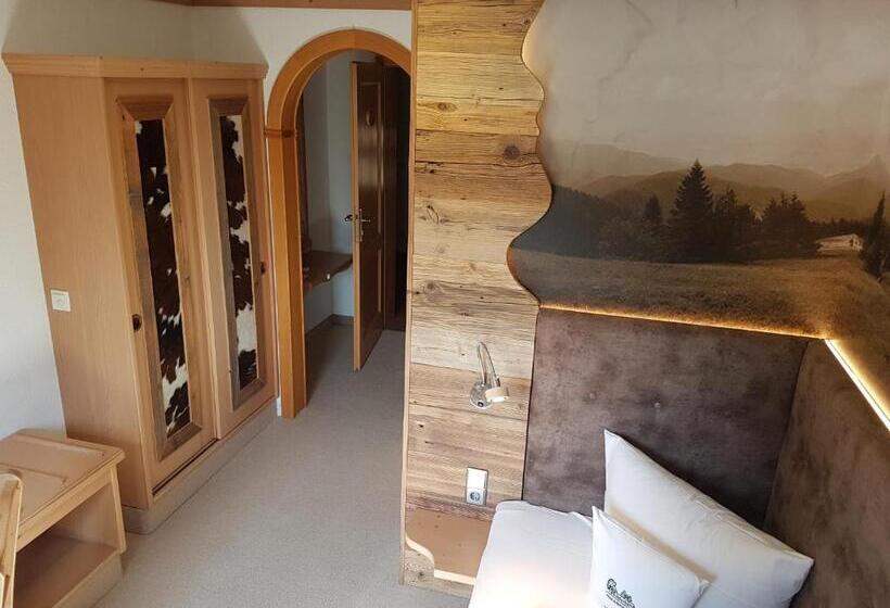 Номер Стандарт Индивидуальный, Und Restaurant Kohlerhutte  Furstenbrunn