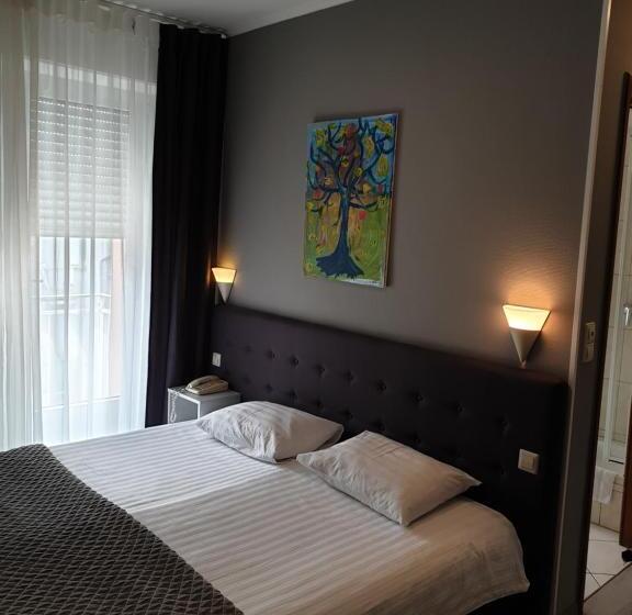 اتاق استاندارد یک نفره, Yasha