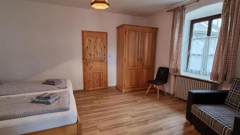 اتاق استاندارد چهار تخته, Gasthof Zum Rassen