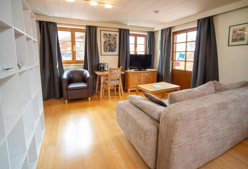 اتاق لوکس خانوادگی, Landgasthof Hanselewirt