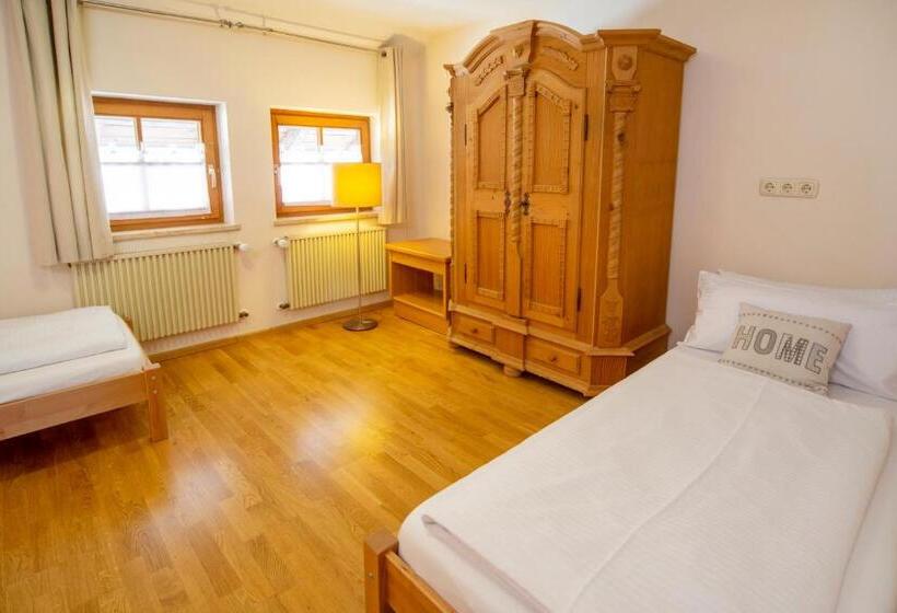 اتاق لوکس خانوادگی, Landgasthof Hanselewirt