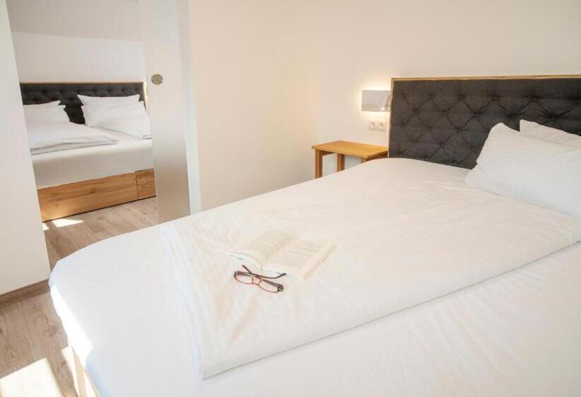 اتاق سوپریور سه تخته, Landgasthof Hanselewirt