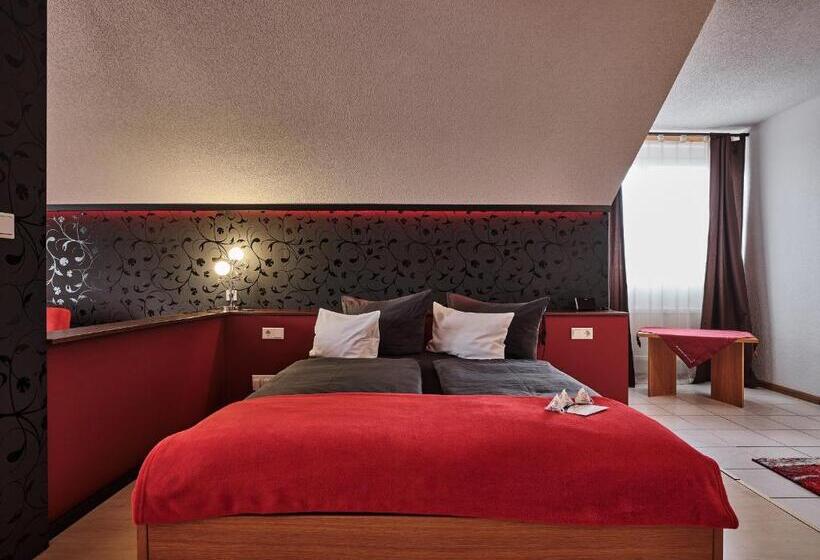 디럭스 스위트, Tiptop Hotel Am Hochrhein