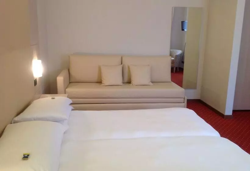 اتاق استاندارد سه نفره, Villa Ca Nova S