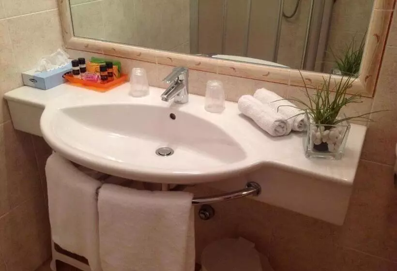 اتاق استاندارد سه نفره, Villa Ca Nova S