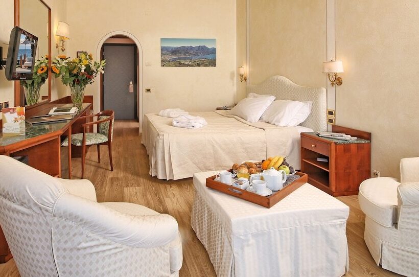 Номер Deluxe Вид на Озеро, Villa Capri