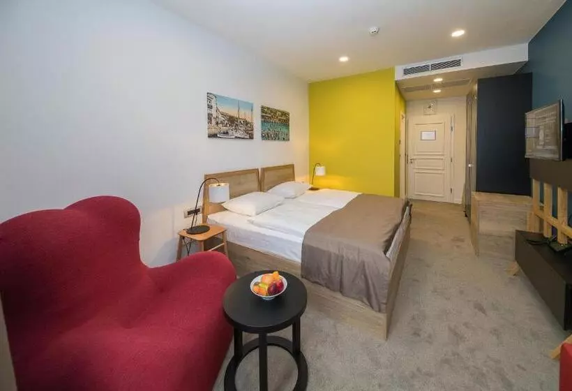 اتاق سوپریور با چشم‌انداز دریا, Boutique Hotel Esplanade