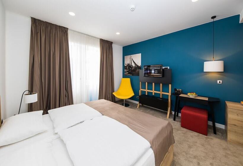 高级房间侧面带海景, Boutique Hotel Esplanade