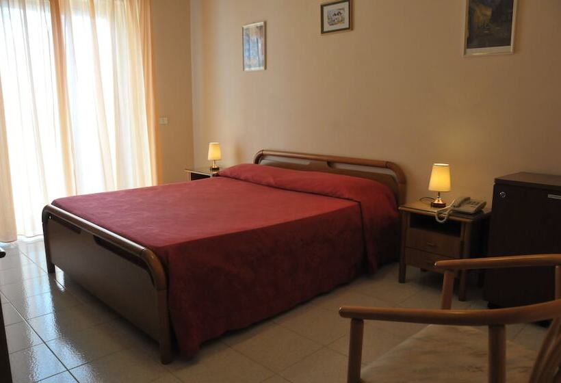 חדר סטנדרט, Airone