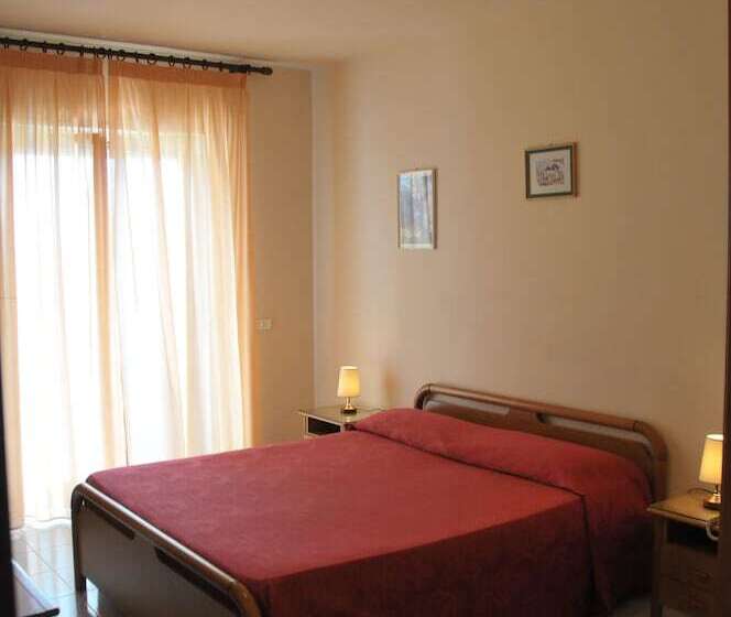 חדר סטנדרט לארבעה, Airone