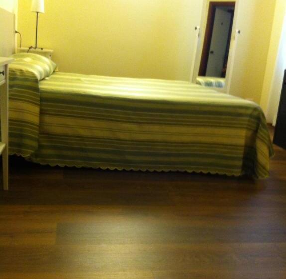 Номер Deluxe, Il Cochino