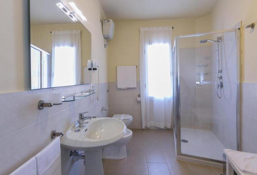 Номер Deluxe, Il Cochino