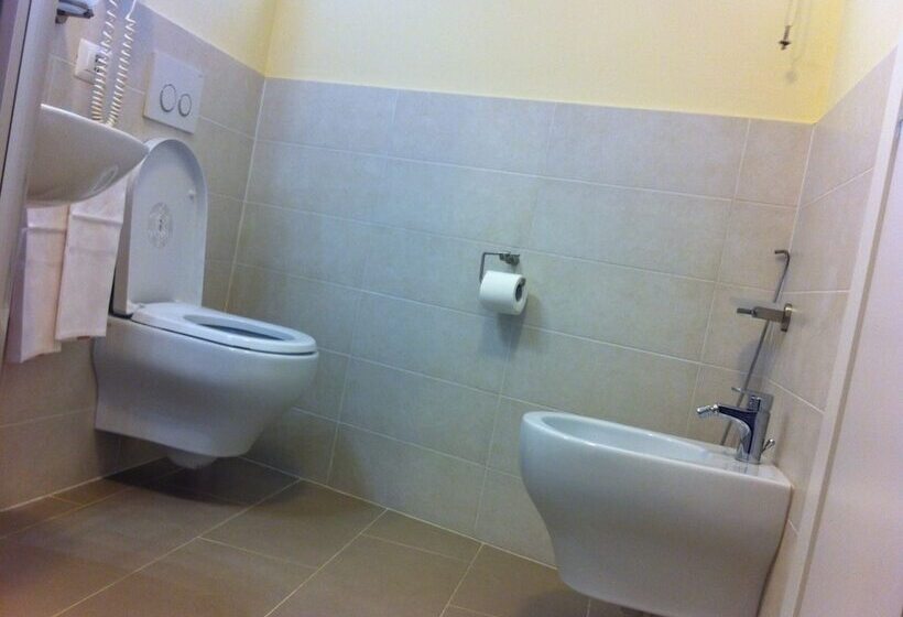 Номер Deluxe, Il Cochino