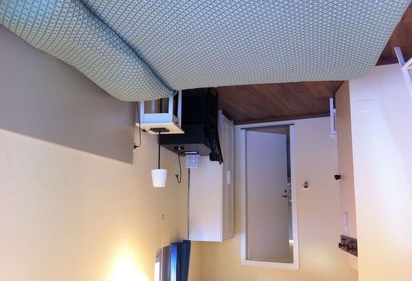 Номер Deluxe, Il Cochino