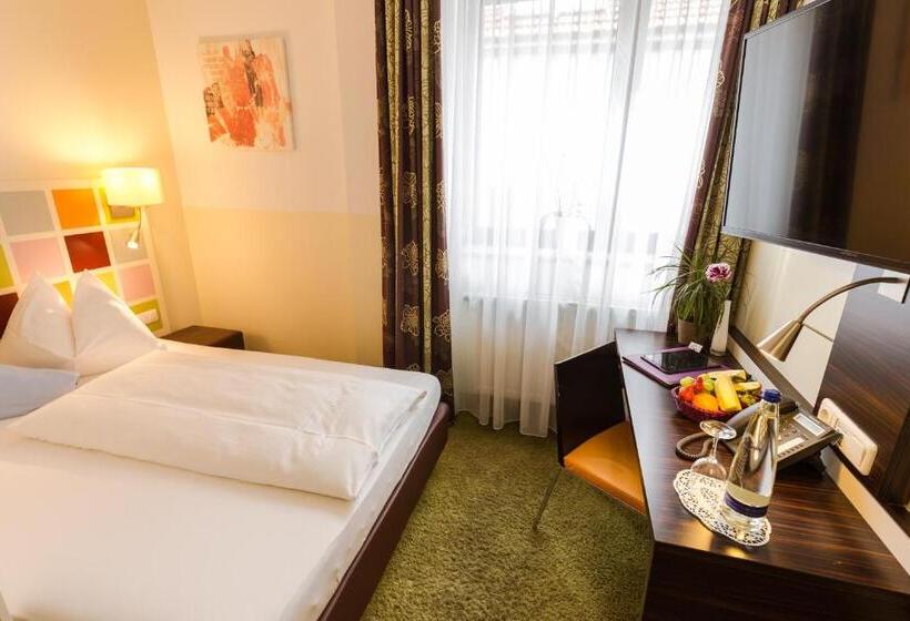 Номер Стандарт, Arooma