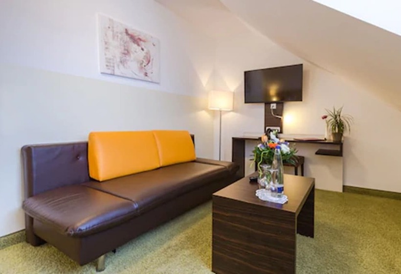 Полулюкс, Arooma