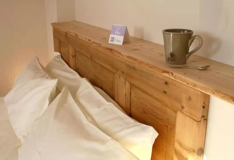 اتاق لوکس, Art Hotel Varese