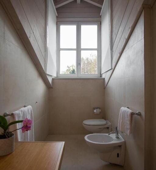 اتاق لوکس, Art Hotel Varese