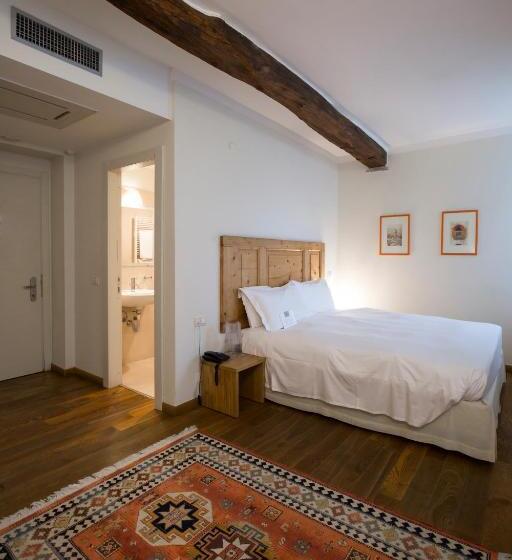 اتاق استاندارد, Art Hotel Varese