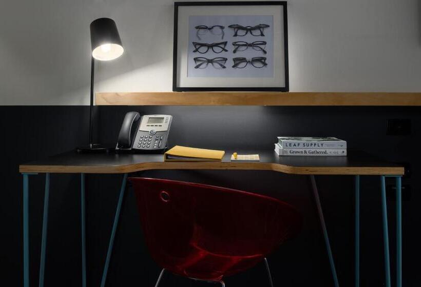 חדר סטנדרט עם מיטת קינג, Atura Blacktown