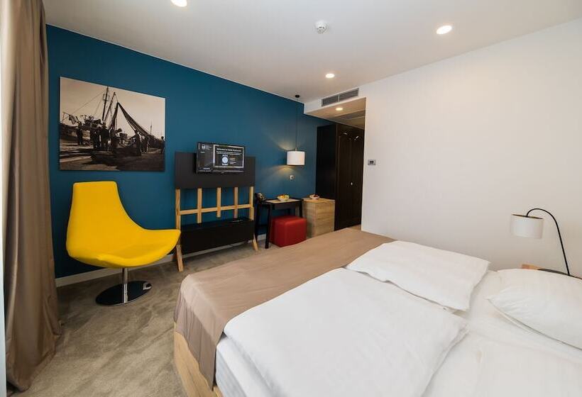 高级房间侧面带海景, Boutique Hotel Esplanade