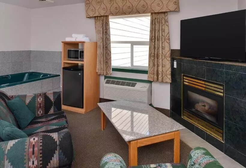 キングサイズベッドのデラックススイート, Canadas Best Value Inn Valemount