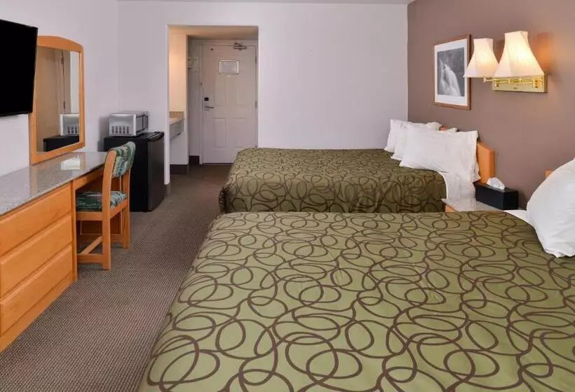 2ダブルベッドのスタンダードルーム, Canadas Best Value Inn Valemount