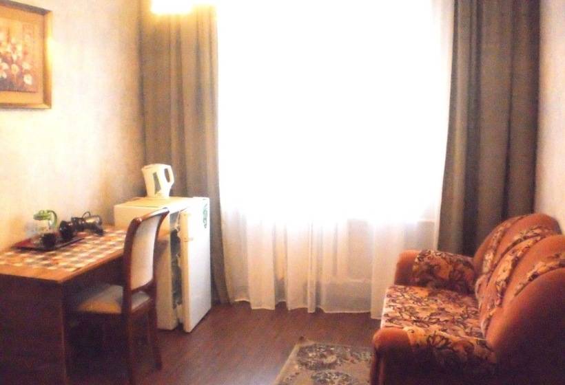 غرفة قياسية فردية, Chita