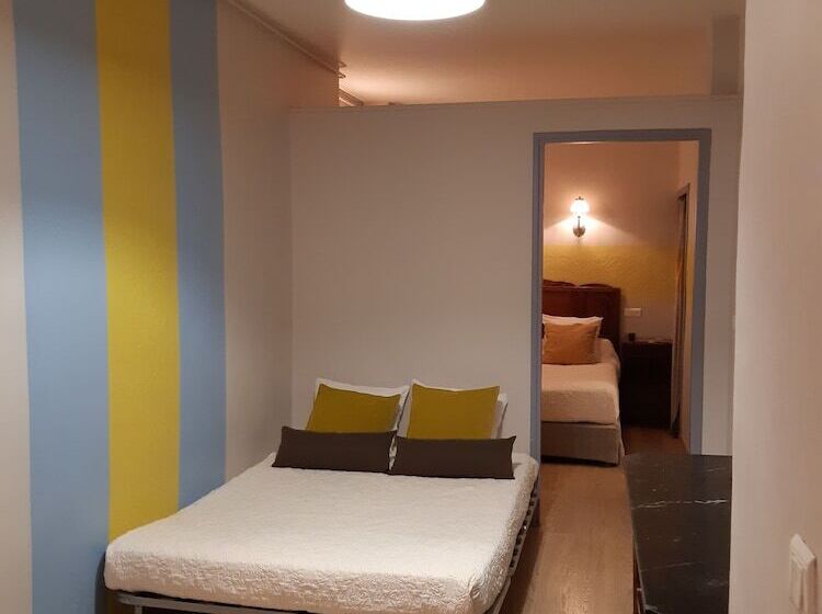 اتاق خانوادگی, Des Arts, Artisanal Et Independant