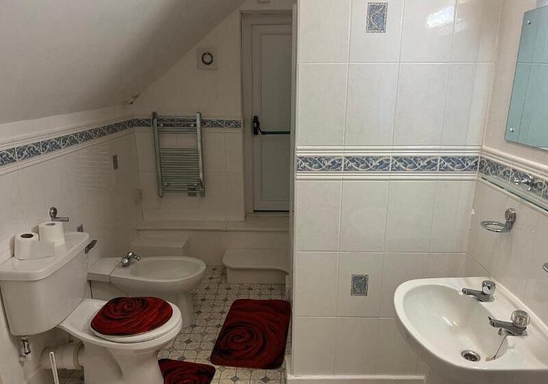 스탠다드 룸, Hatter S