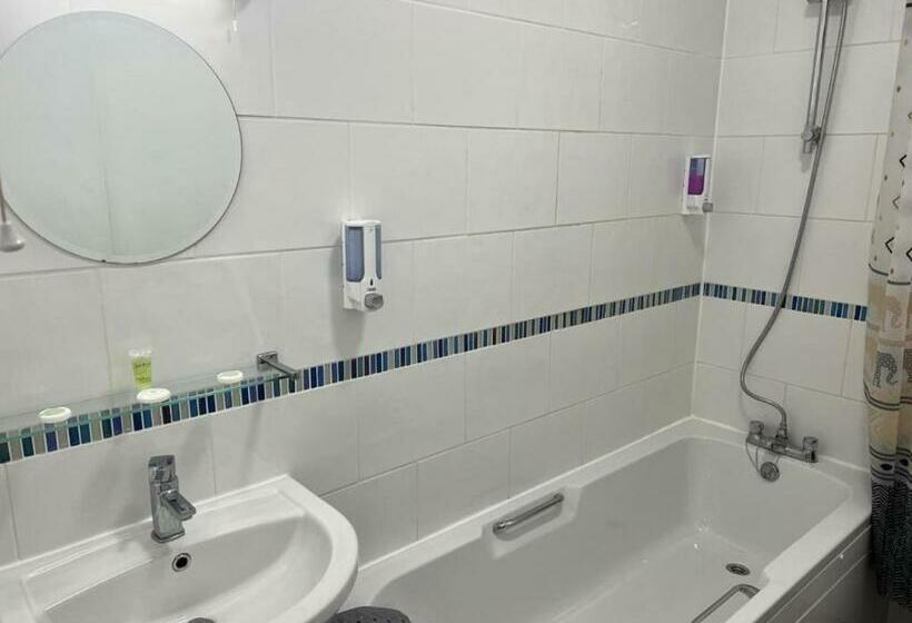 스탠다드 룸, Hatter S