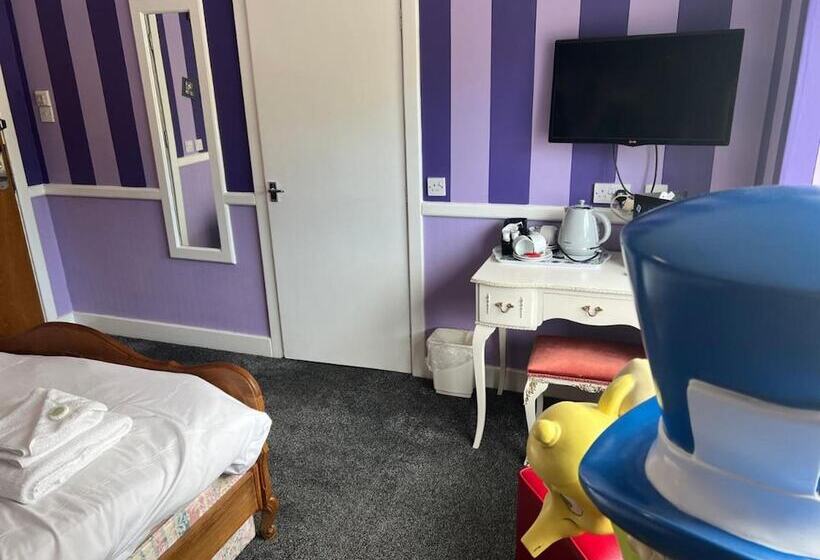 스탠다드 룸, Hatter S