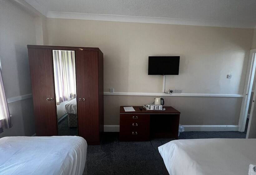 패밀리 룸, Hatter S