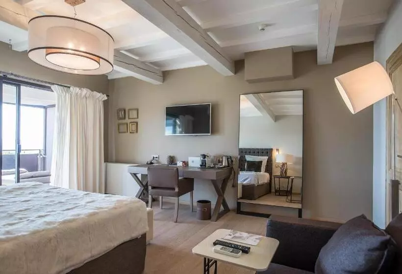景色の見えるデラックスルーム, La Bastide Saint Georges & Spa