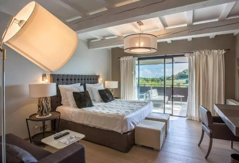 景色の見えるデラックスルーム, La Bastide Saint Georges & Spa