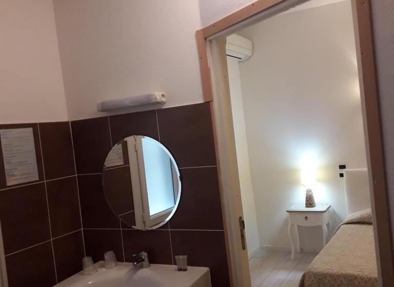 Номер Стандарт, Le National