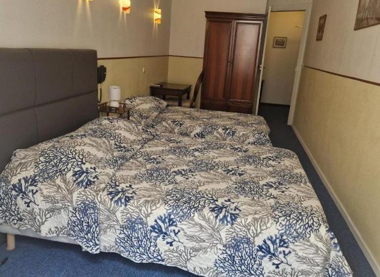 Номер Стандарт, Le National