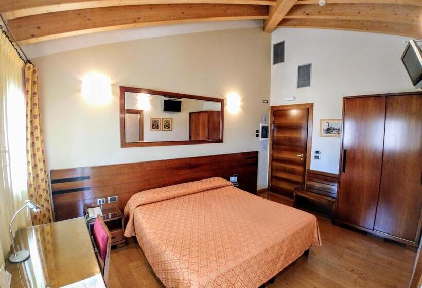 غرفة قياسية, Locanda Al Sole