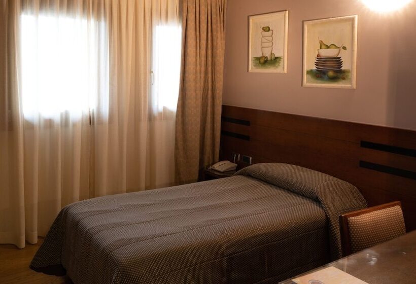 غرفة قياسية فردية, Locanda Al Sole