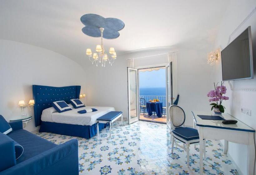 غرفة قياسية رباعية مطلة على البحر, Open Gate