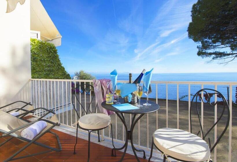 Triple Room Sea View, Open Gate